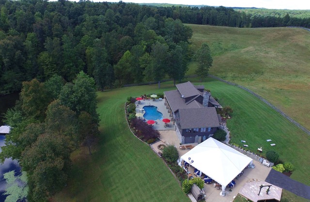 SECLUDED LOG CABIN / POOL / 19 IN BETTEN / 2 PONDS / RED RIVER GORGE / CAVE RUN LAKE