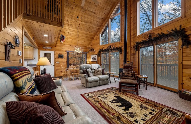 Secluded cabin close to Old Forge and New York's largest water park