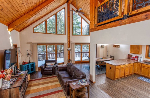 Neue Auflistung! Abgeschiedene Hütte im Wald, zentral gelegen zu den Sehenswürdigkeiten von Door County