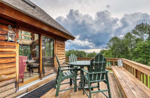 Secluded Cabin w/ Private Hot Tub, Pond, Fire Pit, Free WiFi, Close to Skiing