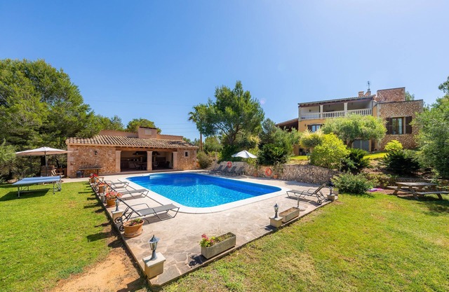 Abgelegene Finca mit Pool, Terrassen, Balkon, Garten und WLAN
