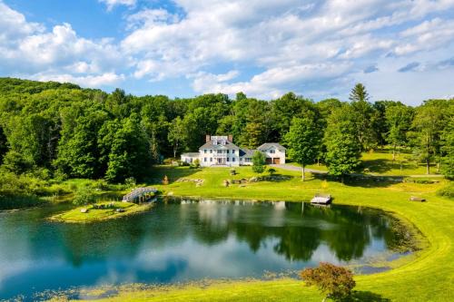Secluded Estate w Guest House Private Pond Gym Movie Theater Sunny Pond