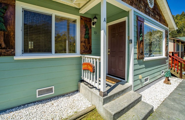 Secluded, Family-Friendly Cabin w/Back Deck, Gas Grill, Free WiFi, Mountain View