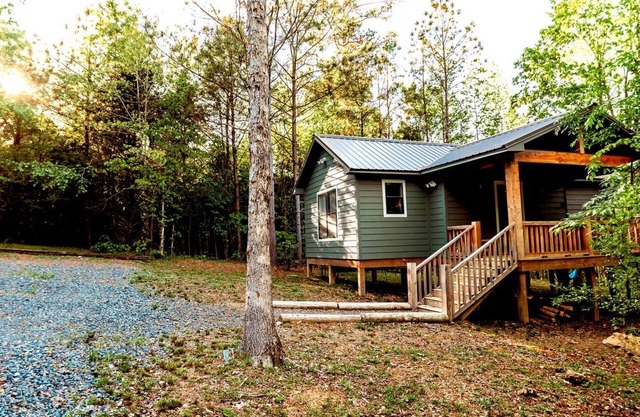 Secluded Getaway for Two, Between the Cossatot River and Ouachita Mountains