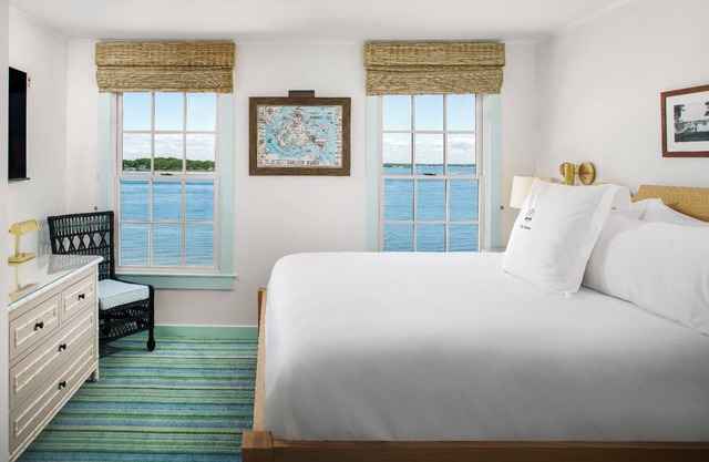 Secluded Hideaway in 2 Waterview Rooms! Outdoor Pool, Bicycles & Stunning Views