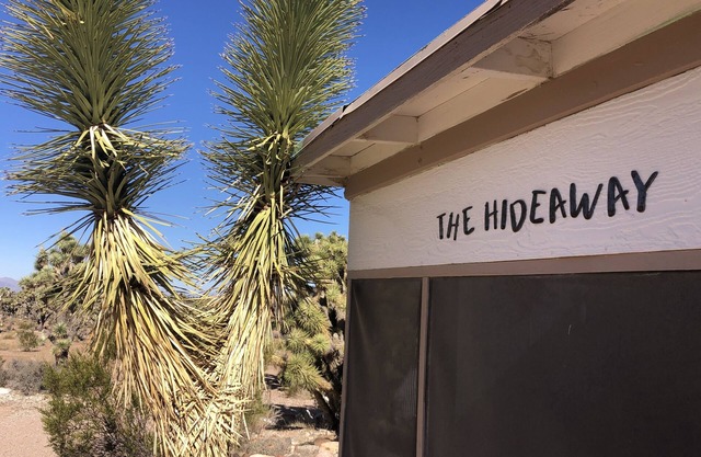 Secluded home in the Joshua Tree Forest close to the Grand Canyon West Skywalk