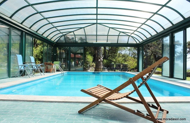 Secluded houses with pool in Cascais countryside, near Guincho beach
