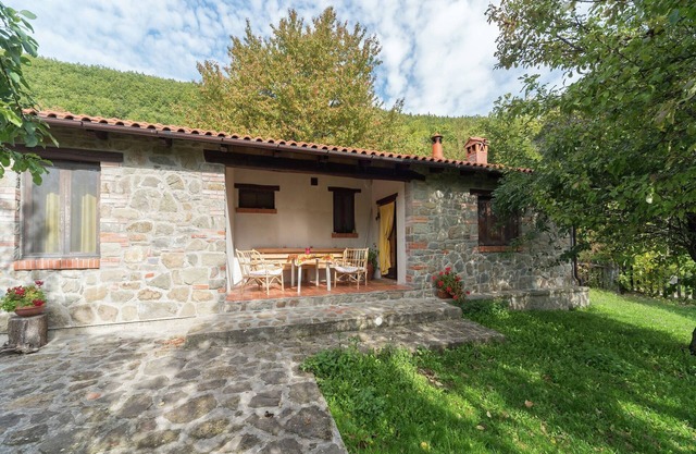 Ruhiges Chalet mit privatem Pool
