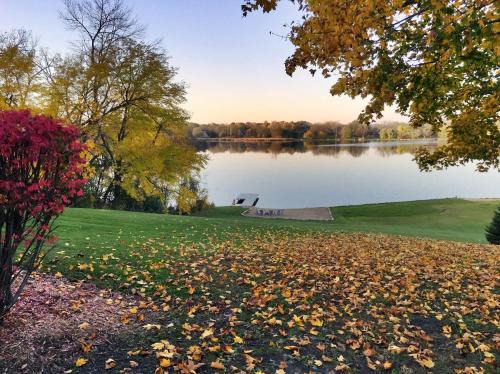 Secluded Lake Retreat - Private Beach, Pier & Fire Pit
