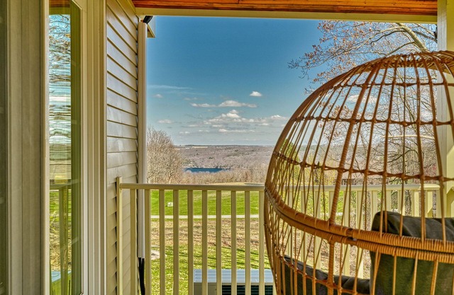 Secluded lakeview retreat w/ wraparound deck & cozy contemporary charm!