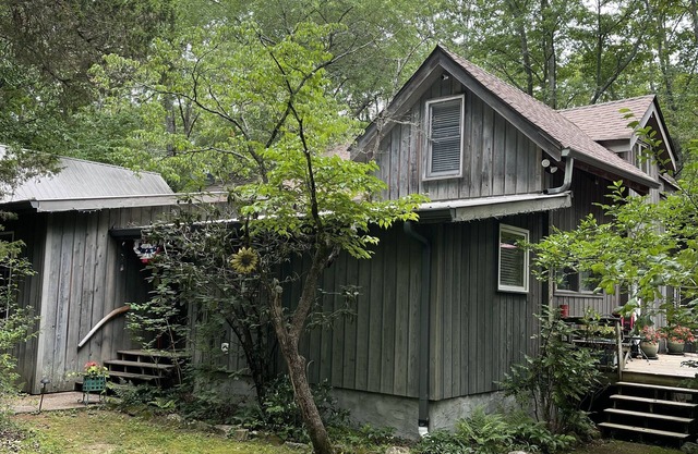 Secluded Log Cabin Umgebung von The University of the South