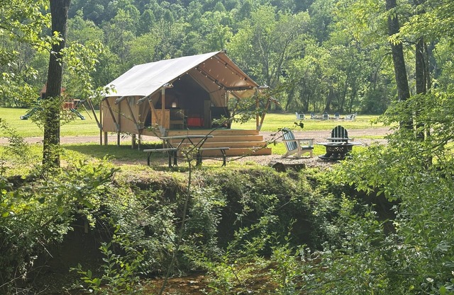 Secluded| Near Gatlinburg and Asheville|WiFi|AC