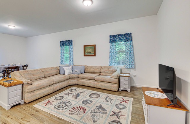 Secluded Orland Cottage w/ Grill, Near State Parks
