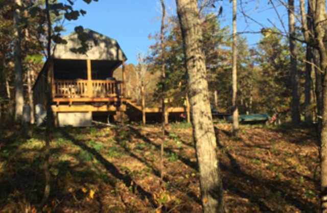 Abgeschiedene Ozarks-Kabine in Eminence, MO