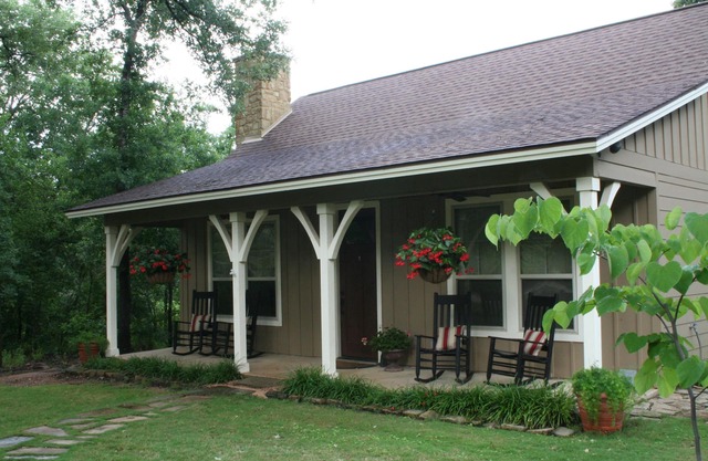 Abgeschiedene, friedliche Hütte mit Texas-Charme auf 22 bewaldeten Morgen mit einem Teich