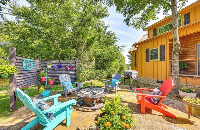 Secluded & Peaceful: 'Tree Top Cabin' w/ Loft