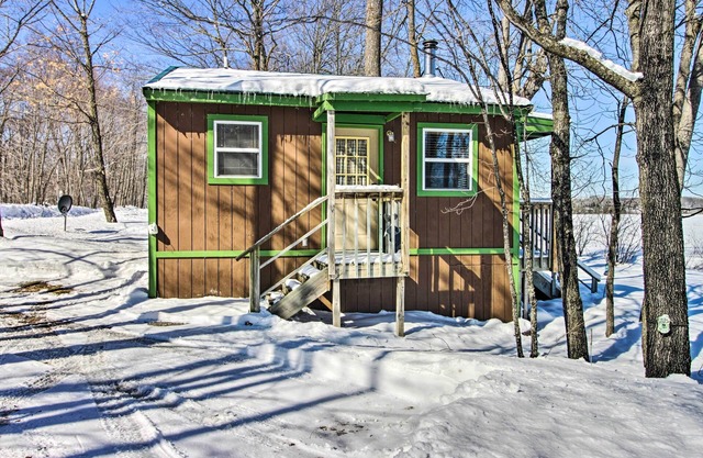Secluded Remer Cabin w/ Lake Access!