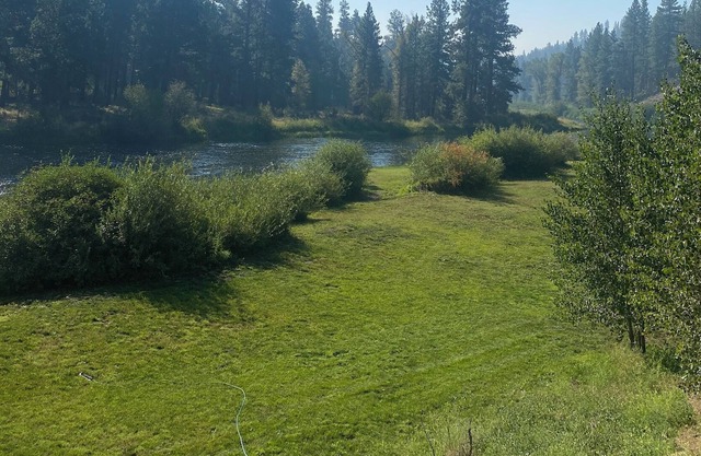Secluded River front camping, 1 of 4 beaches to camp on with privacy.