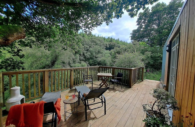 Secluded Sanctuary of Peace in the Trees -Glorious Cabin on Wildlife Reserve