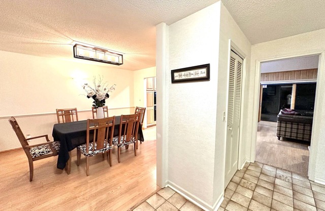 Secluded Serenity Lg 4beds, 2.5 bath near Downtown