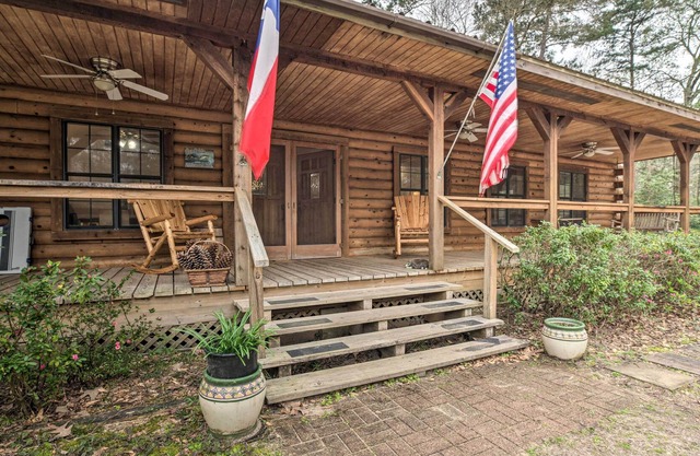 Abgeschiedener Texas Getaway w / 25 Acres & Private Yard