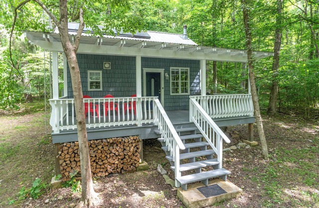 Secluded Vacation Rental Bordering Creek!