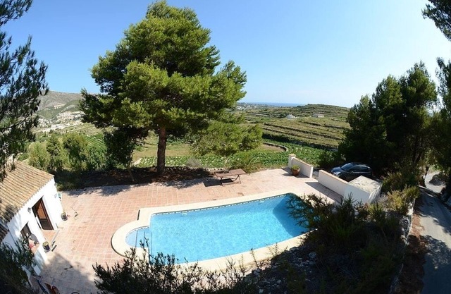 Schöne Privatvilla mit Pool & Meerblick