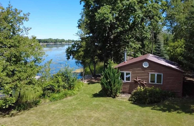 Secluded Waterfront Cottage with Kayaks and Fire Pit
