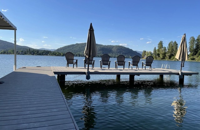 Secluded Waterfront House on Pend Oreille