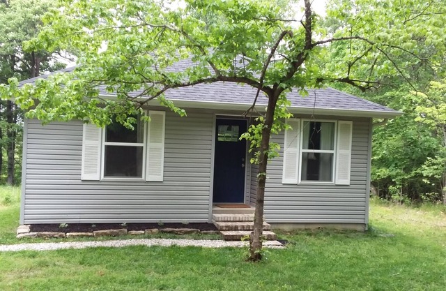 Secluded Woodland Cottage on 500 Acres - Near Buffalo River National Park