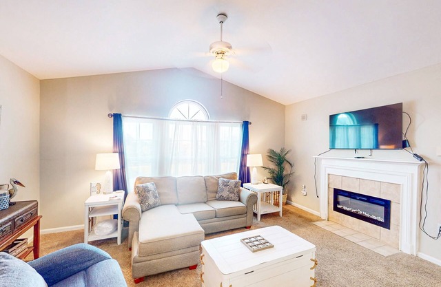 Second floor condo with pool & hot tub access, WiFi, private W/D, and central AC