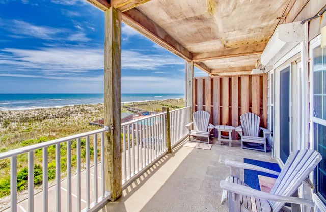 Second-floor oceanfront home with outdoor pool, hot tub, pool table, & W/D