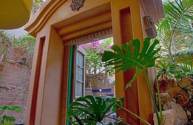 Secret Garden Inn