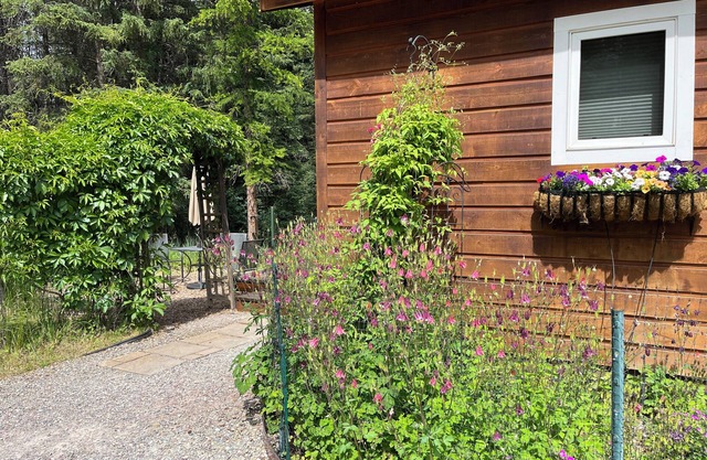 Entzückendes, neu erbautes Cottage mit Kingsize-Bett