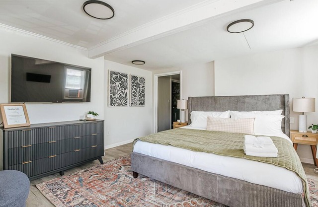 Secret Garden Studio-Apartment-Eigenes Badezimmer