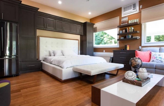 SECRET HIDEAWAY: LUXURY L.I. STUDIO W/PRIV. ENTRN