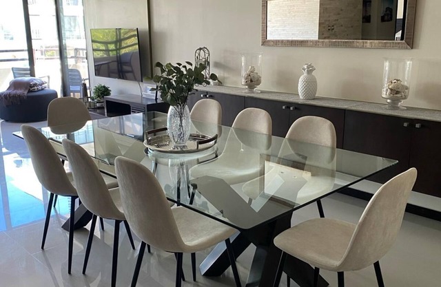 Paradise - Luxury Condo - Summer Special für 2 Wochen plus Mieter.