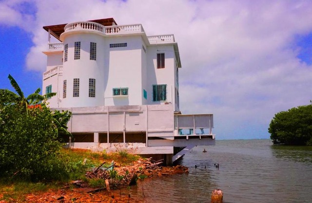 See Belize SEAVIEW Studio with access to Infinity Pool