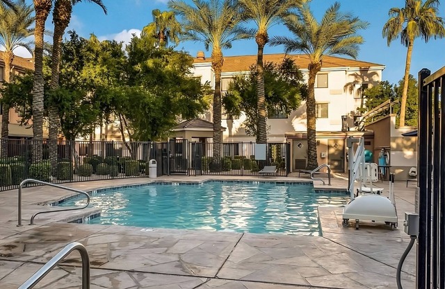 See the Arizona Diamondbacks MLB! Convenient Room w/ Balcony, Outdoor Pool!