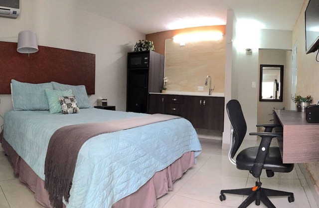 SEGOVIA STUDIO UNITS # 2