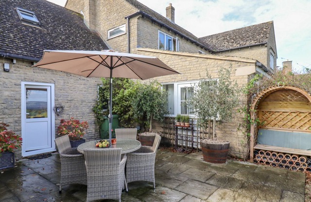 Self Contained Annex, WINCHCOMBE