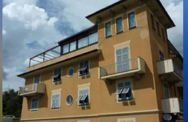 Zentrale Wohnung, Meerblick, bequem zum Erreichen der Strände