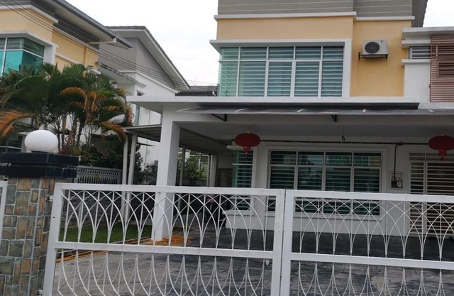 Semi-detached House, Semenyih, Selangor
