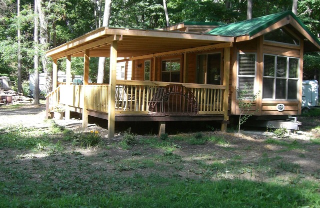 "Butternut Camp" - in Wäldern