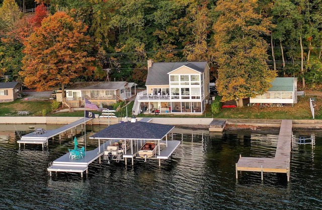 Seneca Memories: Luxury Lakeside Home on Seneca Lake!