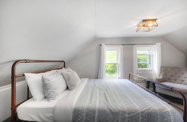 Sept Availability! Steps to Medway River