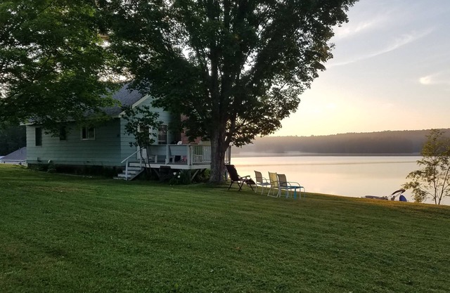 Seeufer Wochenende mit panaromic Blick auf Damariscotta See innen und außen!