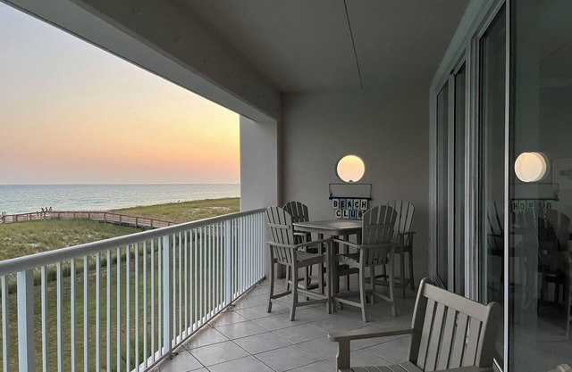 July sale! Beach service included until the end of October! West end unit!
