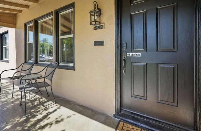 Sequoia Bungalow w/ BBQ, WiFi