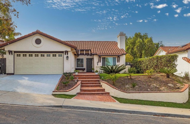 Serene 3-BD, 2-Ba Bonita Home, Near All